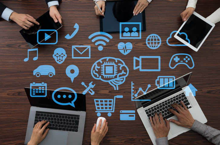 Why Feature Desk Is a Smart Digital Platform