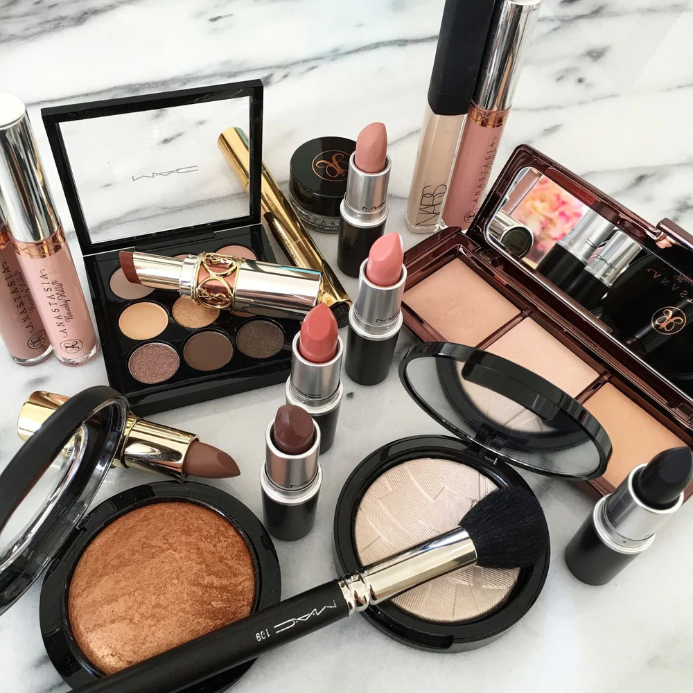 Top Beauty Products Trending in Online Shopping