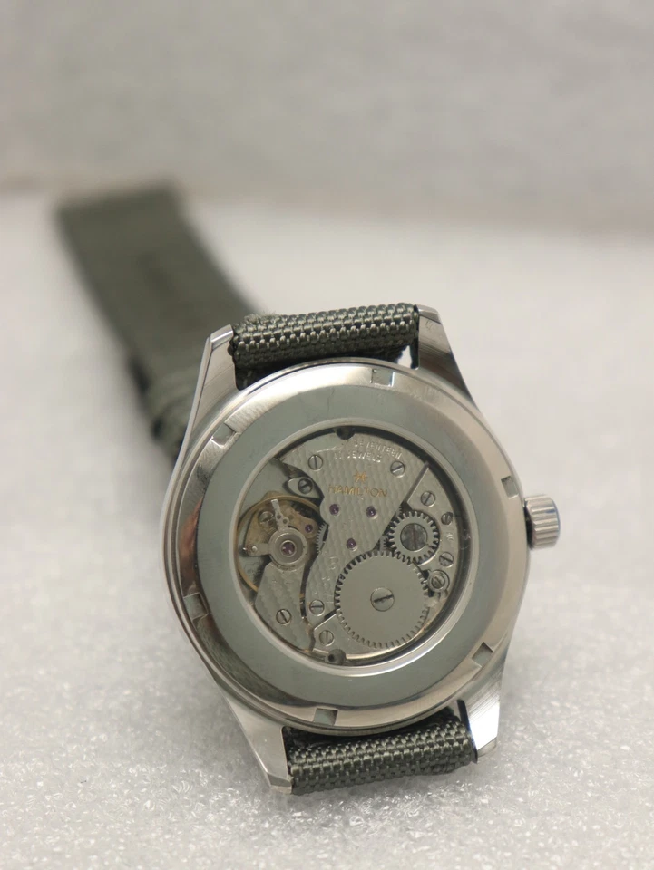 Vintage Hamilton 40 mm Manual Winding Swiss Movement Men's Watch. - 4
