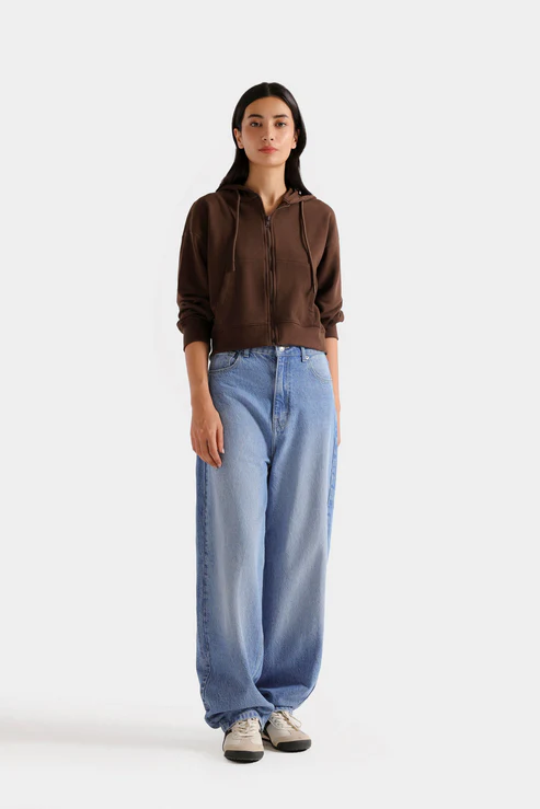 Tapered High-Waist Jeans